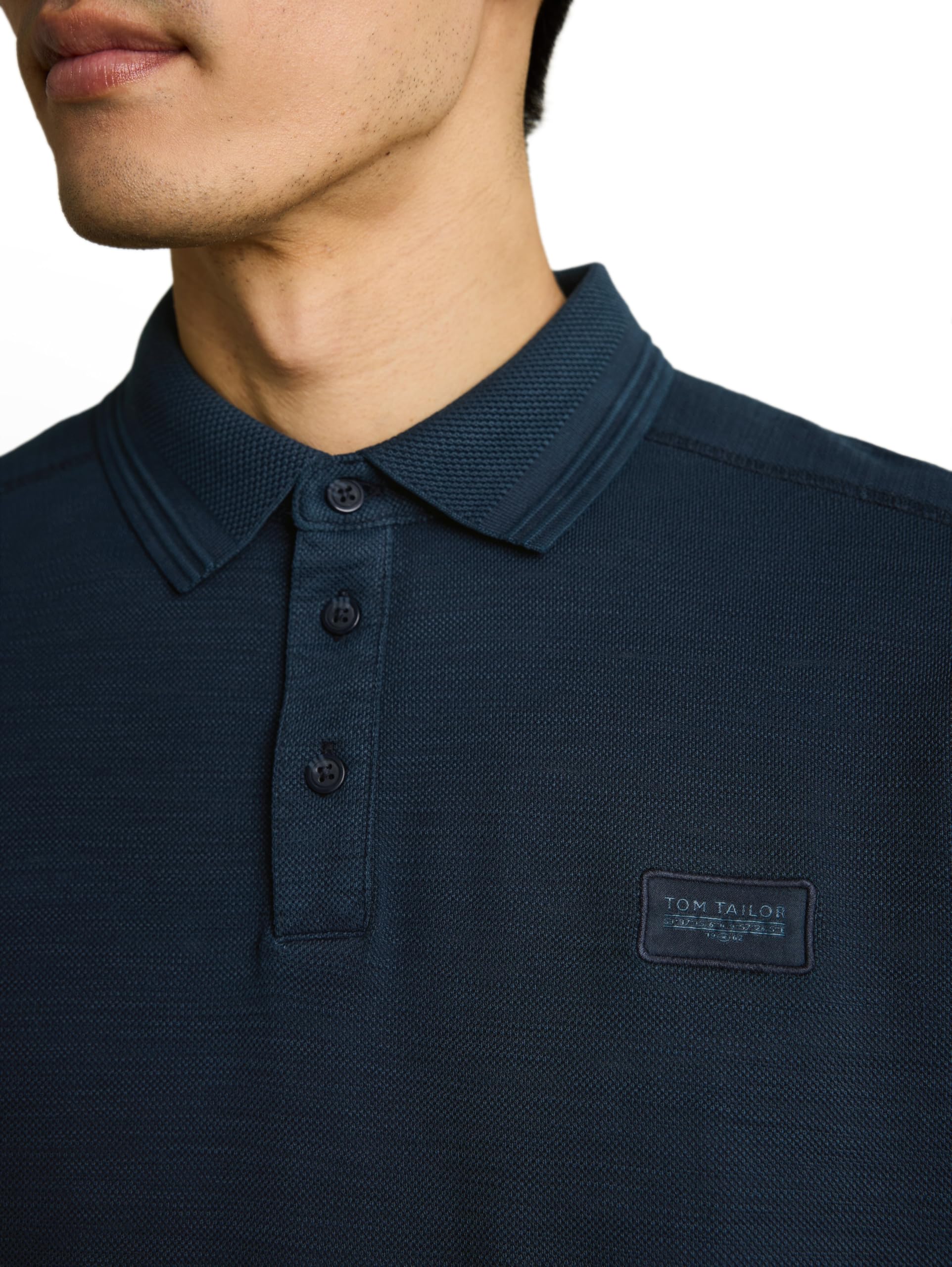 tom-tailor-1053281-herren-piqu-poloshirt-mit-logo-badge-regular-fit image 4