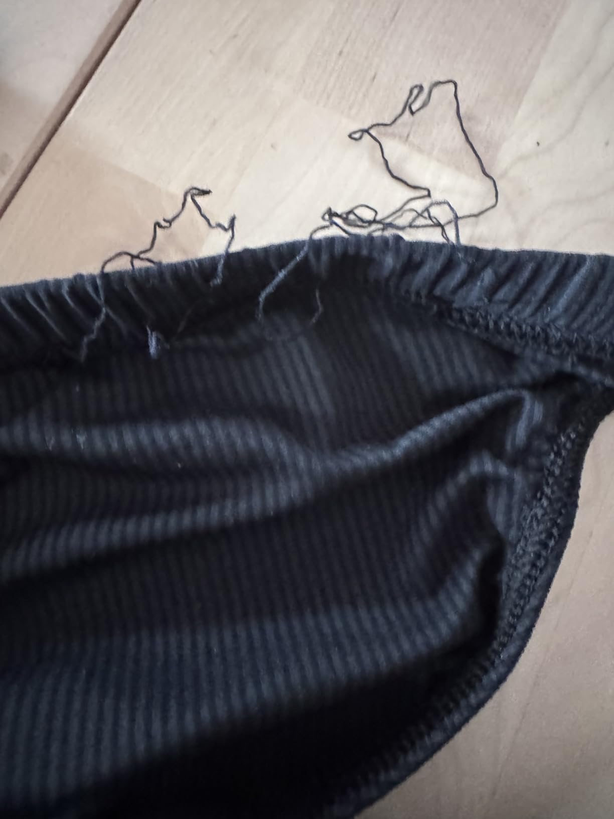Sitzt super unter Jeans
