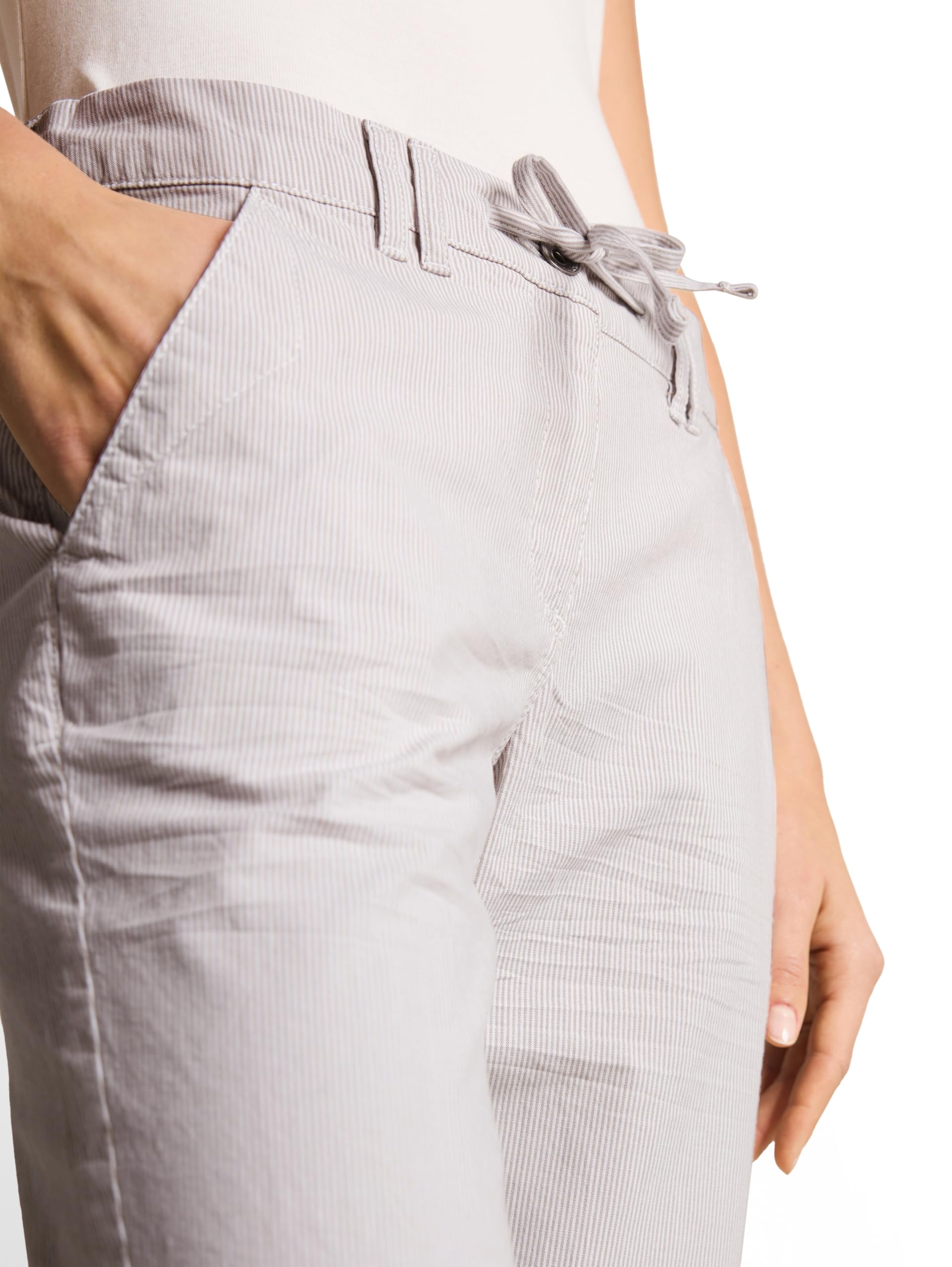 tom-tailor-damen-tapered-relaxed-capri-hose-1049978 image 5